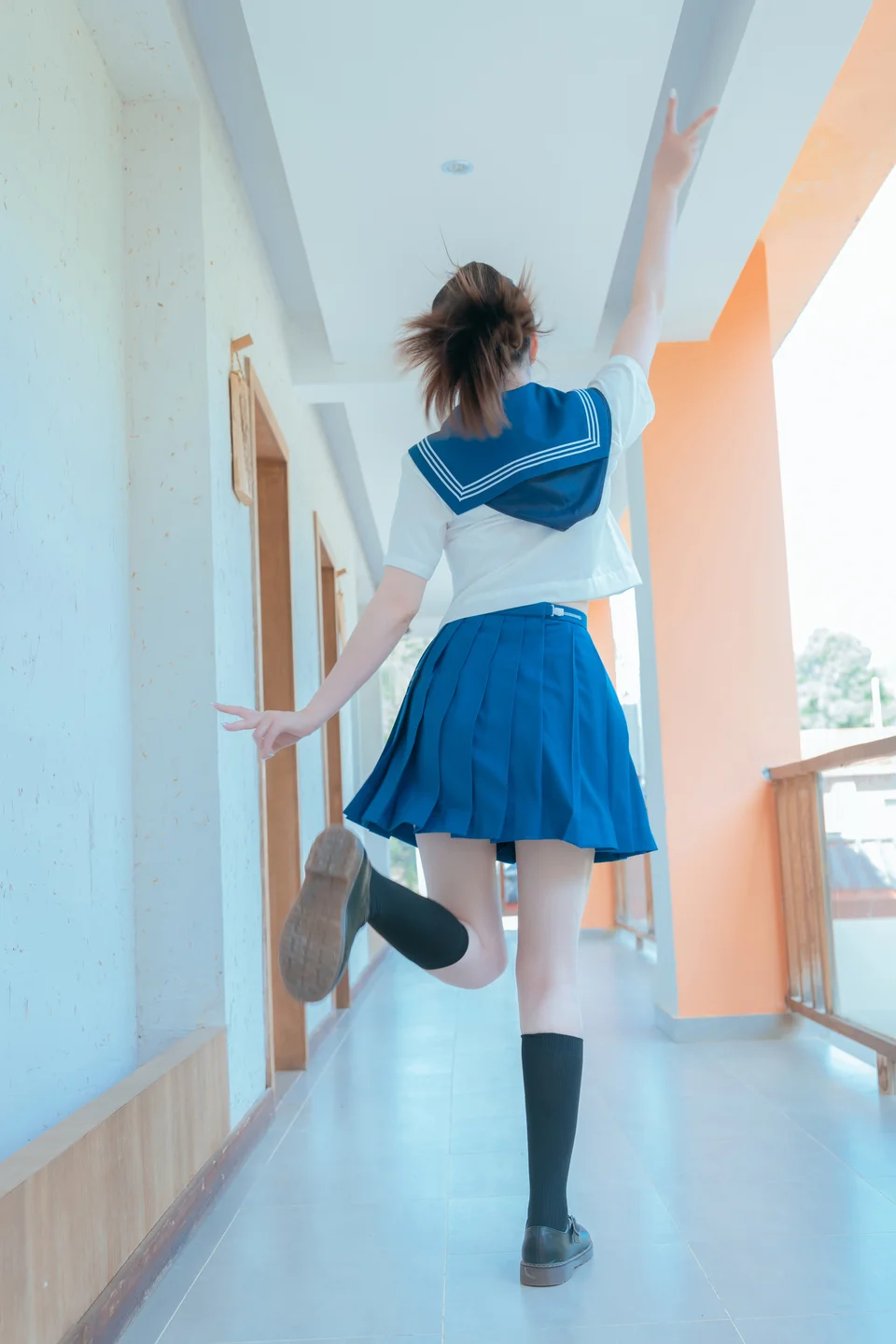 年年 - 泡沫之夏JK [78P-385MB] tg@simisebaisi 【丝足阁】019.webp